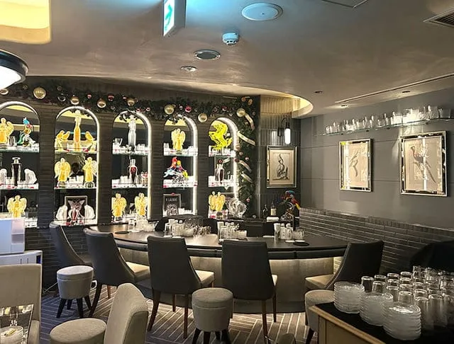 LALIQUE 店内画像②