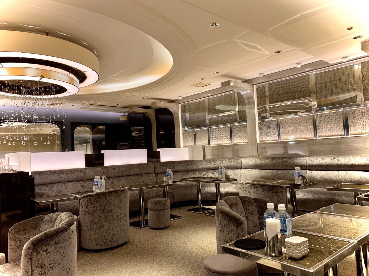 Club Rouge 店内画像①
