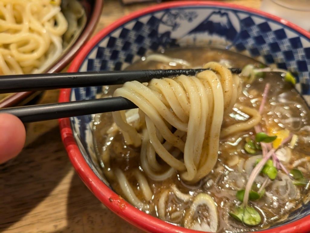 銀座のラーメンの深夜営業しているお店20選　12位:三田製麺所 有楽町店