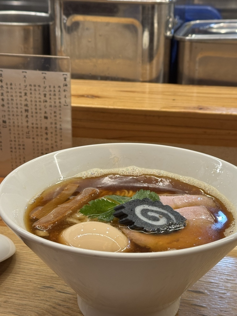 銀座のラーメンの深夜営業しているお店20選　14位:銀座らぁ麺しら石