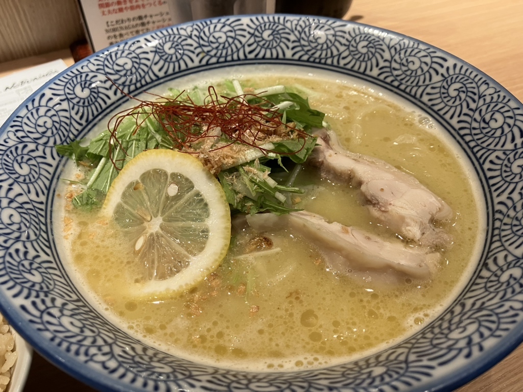 銀座のラーメンの深夜営業しているお店20選　17位:麺屋NOBUNAGA