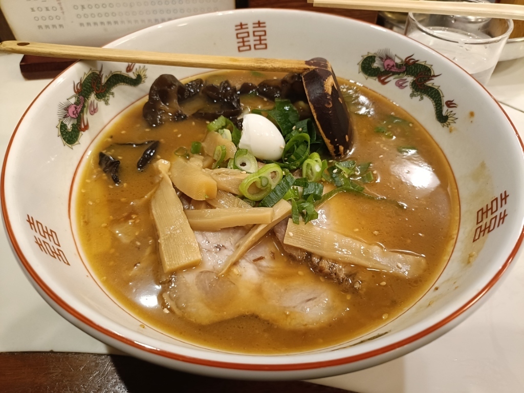 銀座のラーメンの深夜営業しているお店20選　19位:芳蘭