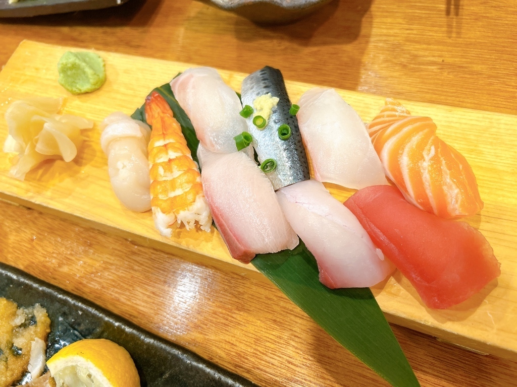 銀座の寿司店で深夜営業しているお店20選　13位:トロ政 新橋店