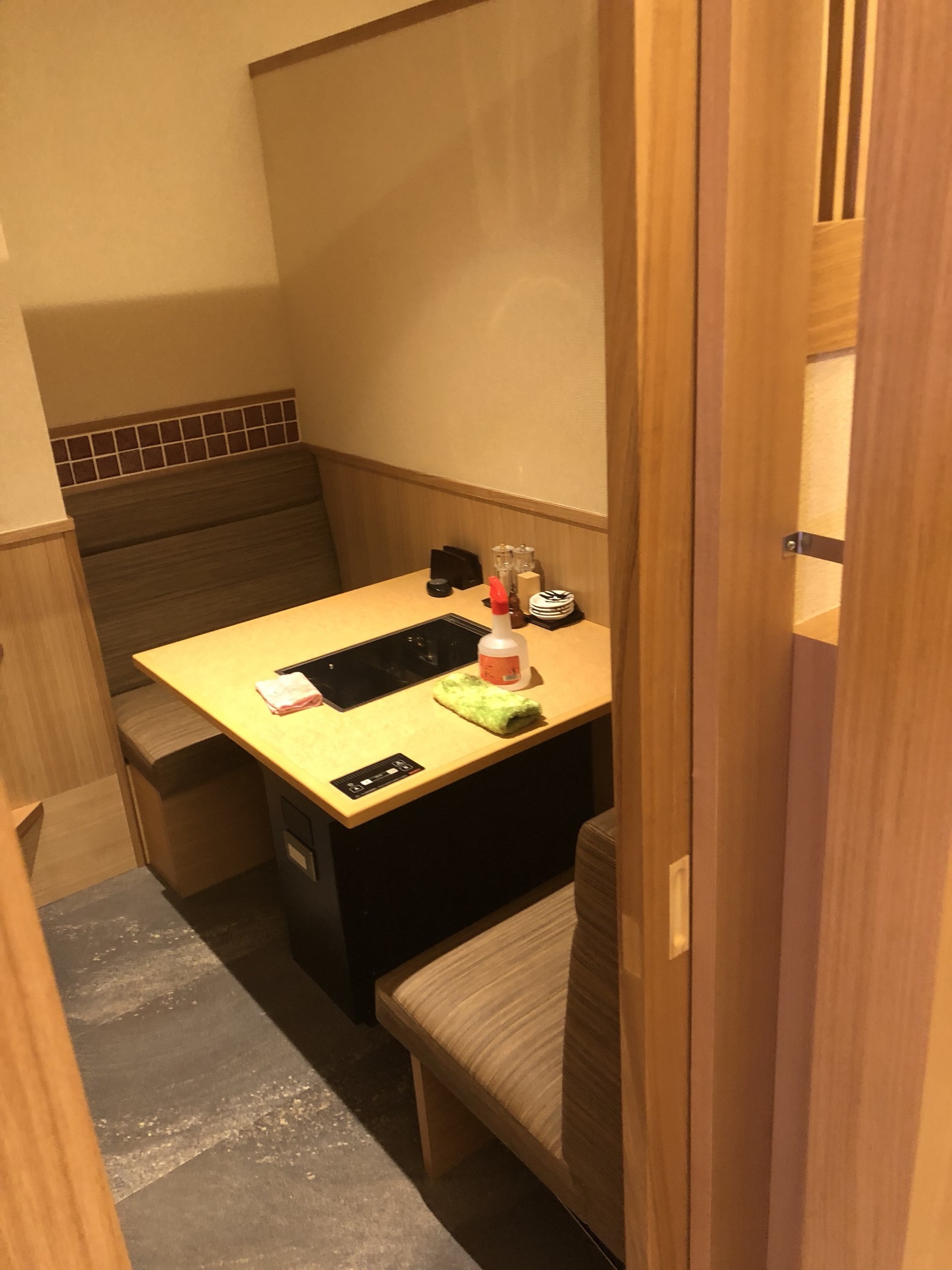銀座の焼肉の深夜営業していて個室がある店舗15選　9位:焼肉 銀座 小六