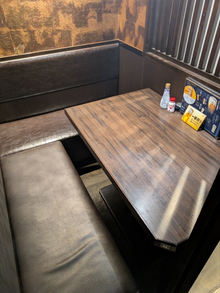 銀座の焼肉の深夜営業していて個室がある店舗15選　14位:牛タンともつ　居酒屋　まんてん　新橋店