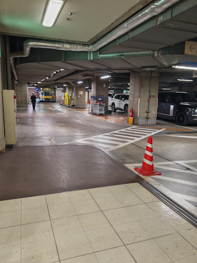 銀座 駐車場 安い 最大料金あり 第9位　タイムズマロニエゲート銀座2
