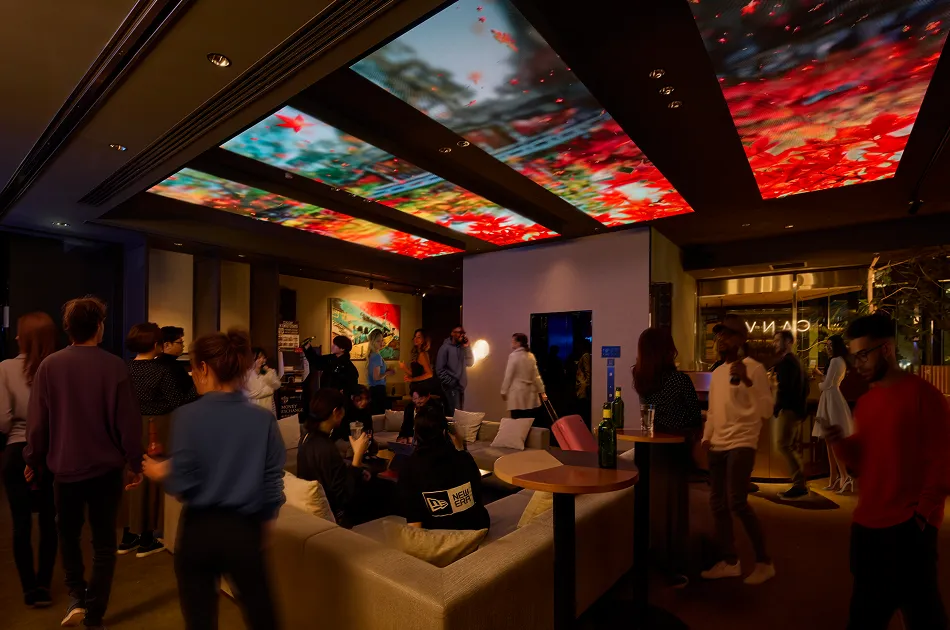 CANVAS LOUNGE produced by P.C.M.・OMIKI BAR 店内画像②