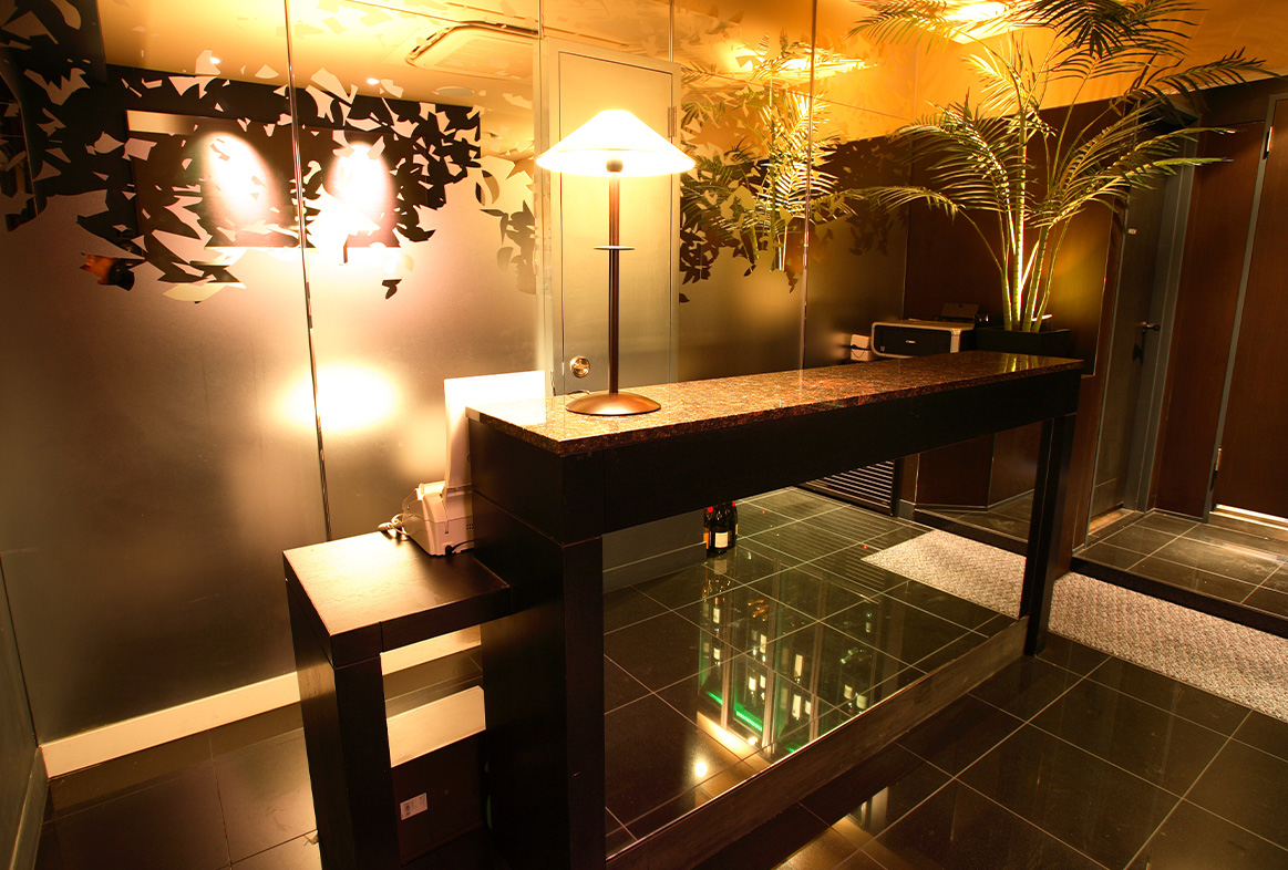 JAZZ LOUNGE en COUNTER 店内画像①