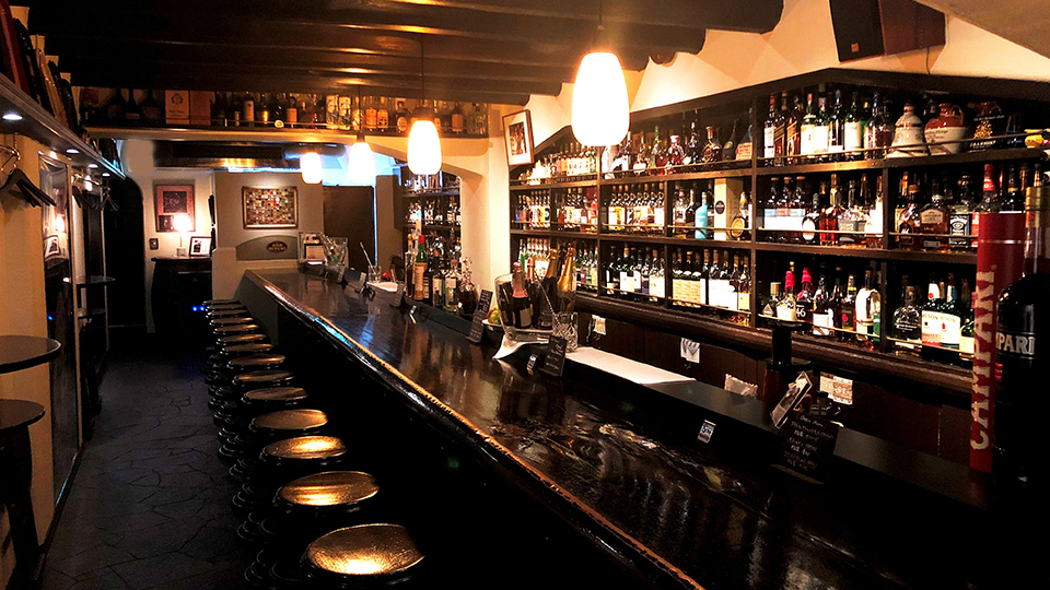 shot bar the mint 店内画像①