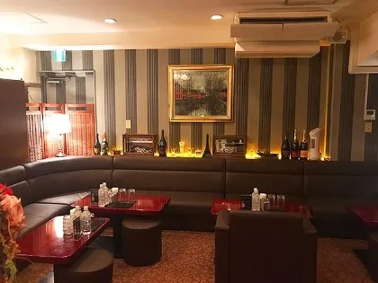 銀座キャバクラおすすめ40選　11位:club REY（クラブ レイ）