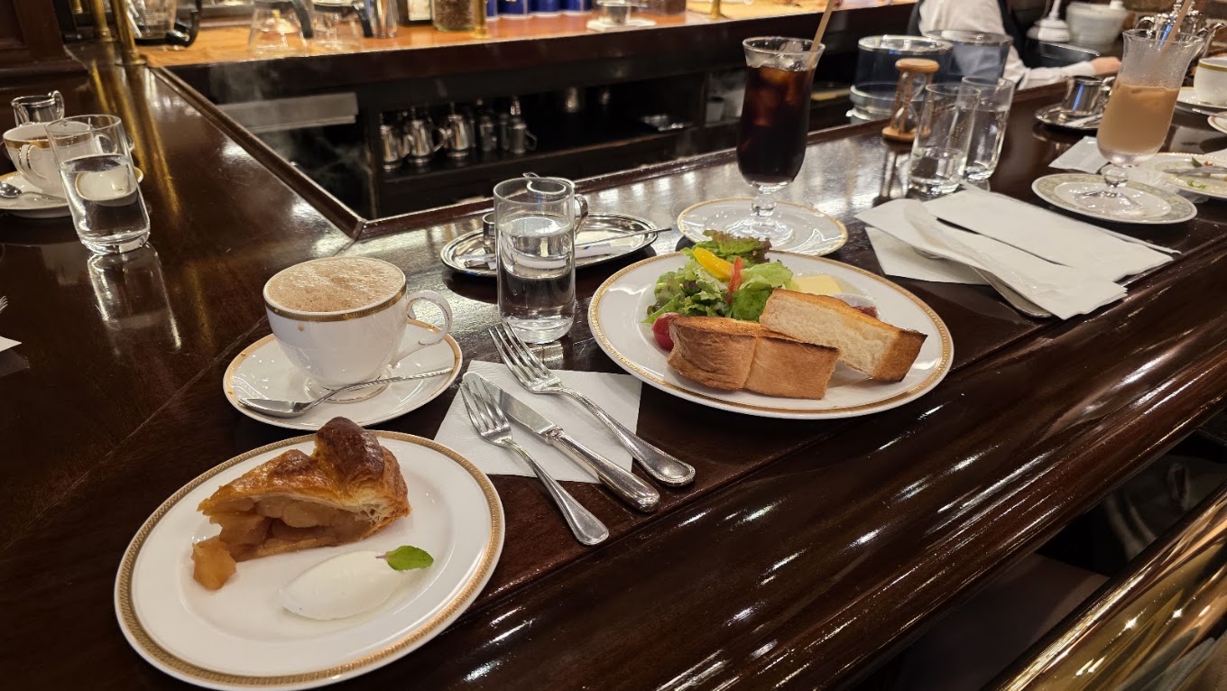 銀座 ランチ 第15位 トリコロール本店