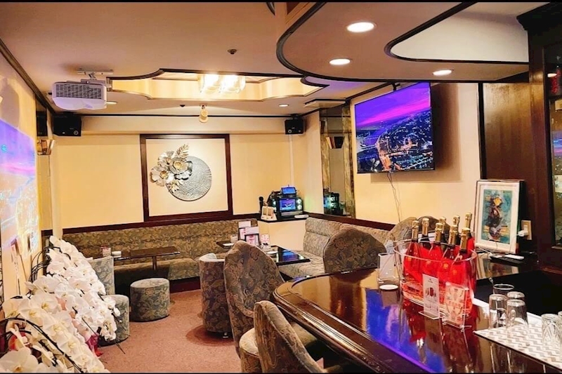 銀座のガールズバーのおすすめ20選　5位:Girl's Bar ANGEL 銀座