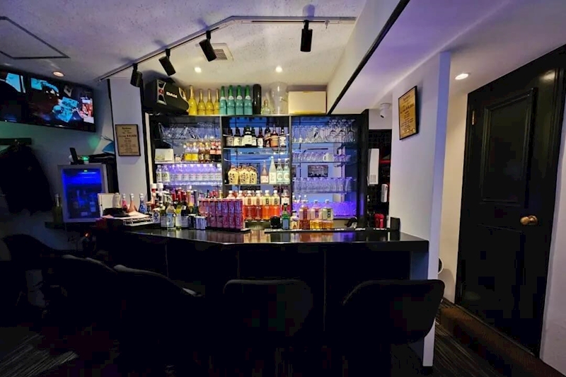 銀座のガールズバーのおすすめ20選　1位:NOTHING Bar Lounge