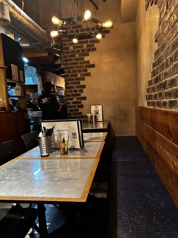 銀座のバーのオーセンティックバー20選　9位:CRAFT BEER BAR IBREW GINZA 
