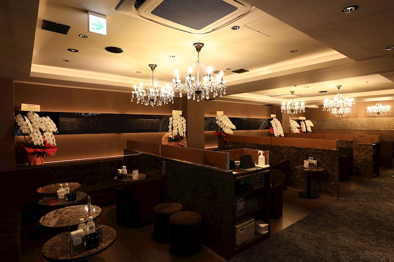 上野のラウンジのおすすめ20選　10位:Club LUXOR 
